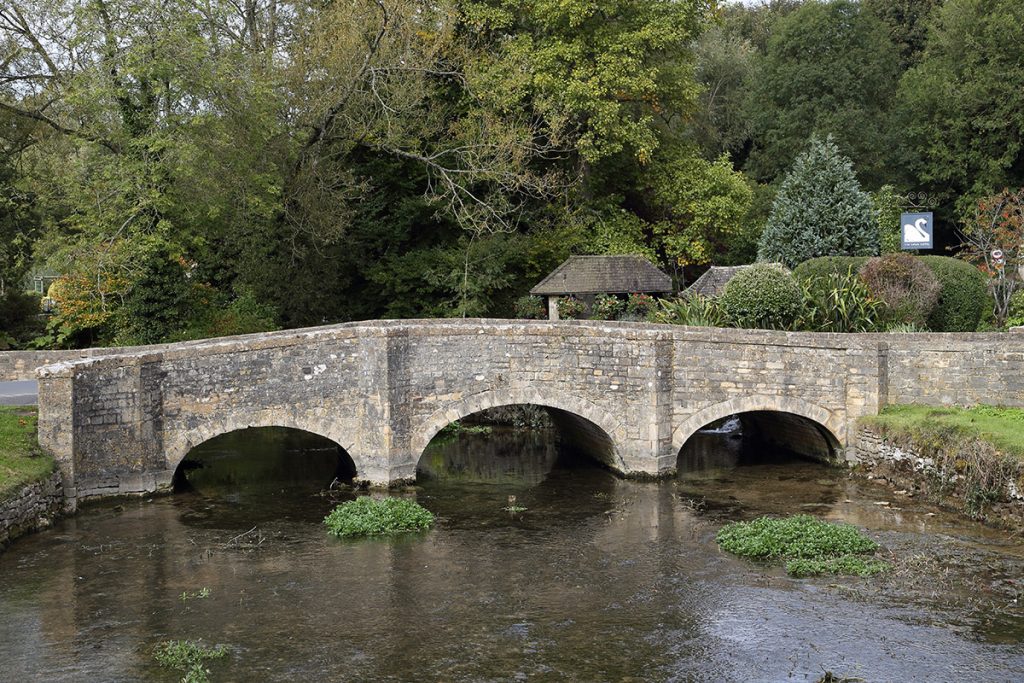 Cotswold Tours provide bespoke private guided tours of the Cotswolds